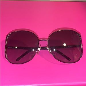 Womans Burberry sunglasses